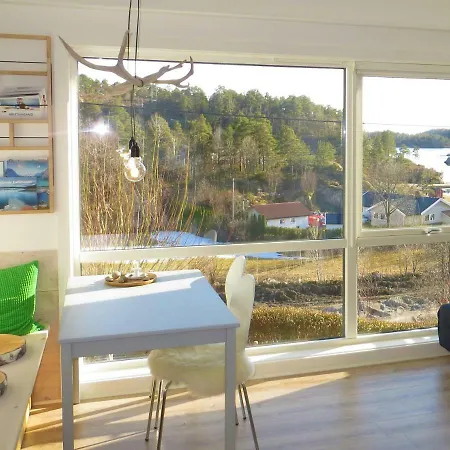 Sol- Cosy Holiday In
